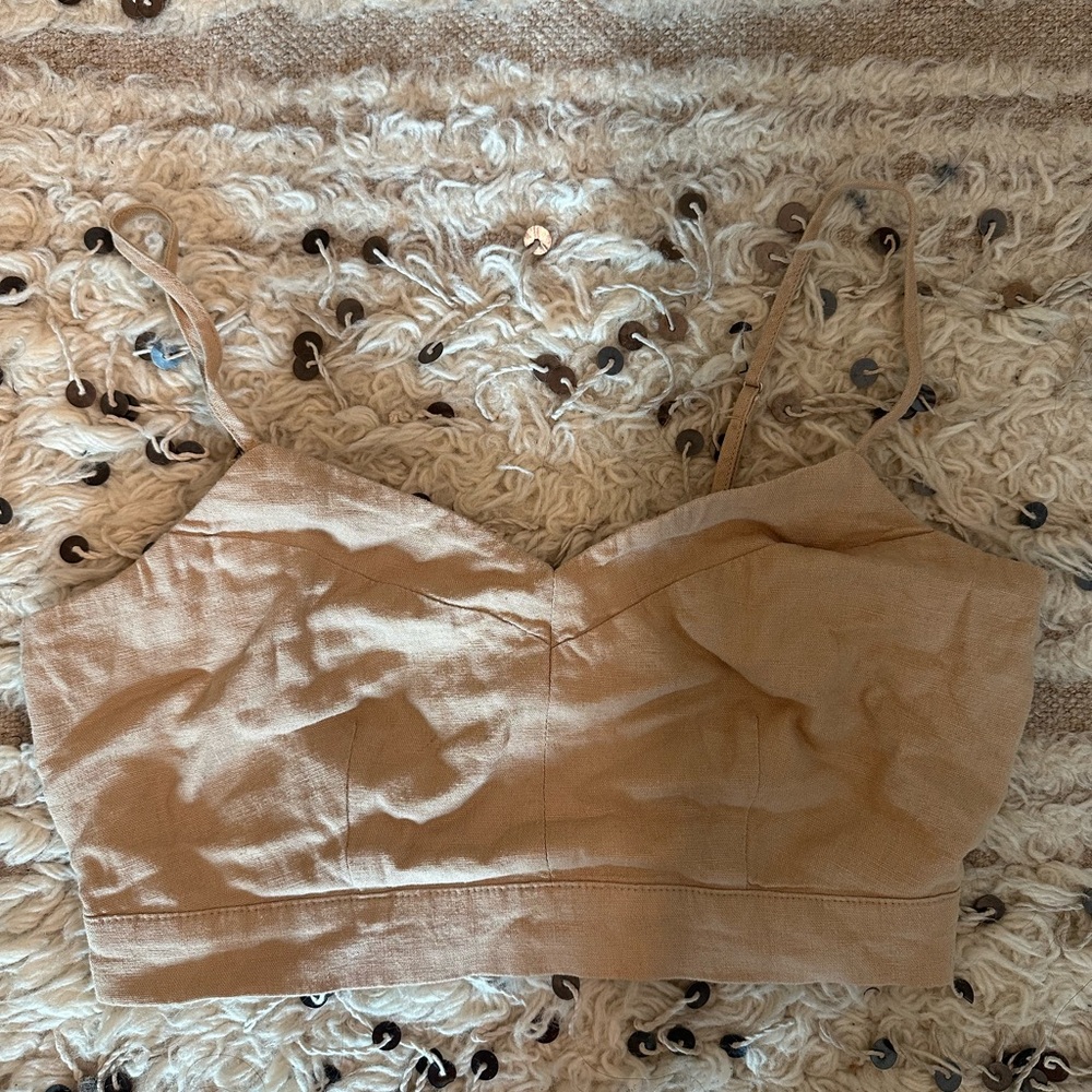 Universal Thread Tan Fitted Crop